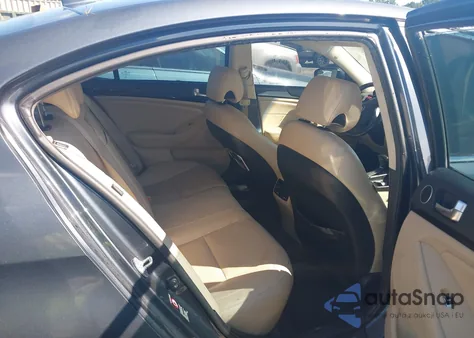 2014 Kia Cadenza Premium from USA, damaged, VIN KNALN4D75E5161707